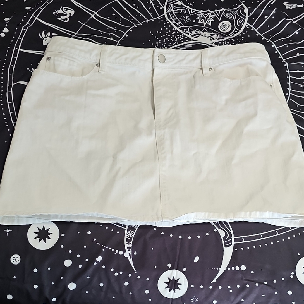 Gap White Denim Skirt
